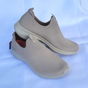 NWT Sketchers Air Cooled Slip On Shoes